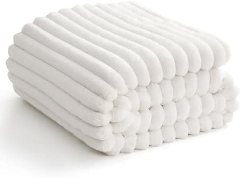 WAVVE Kuscheldecke Flauschig für Zimmer Deko, Sofadecke weicher Fleecedeckenausschnitt, Wohnraum Accessoire 130x150cm Gr