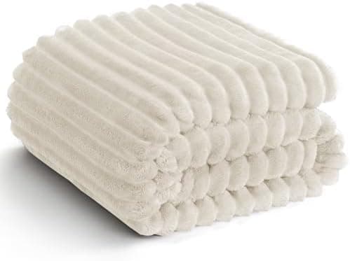 WAVVE Kuscheldecke Flauschig für Zimmer Deko, Sofadecke weicher Fleecedeckenausschnitt, Wohnraum Accessoire 130x150cm Gr