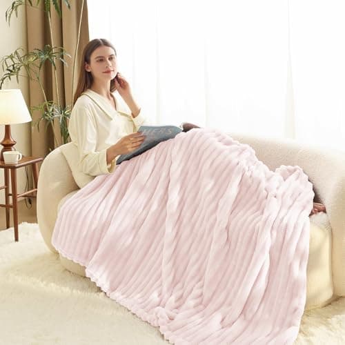 WAVVE Kuscheldecke Flauschig für Zimmer Deko, Sofadecke weicher Fleecedeckenausschnitt, Wohnraum Accessoire 130x150cm Gr