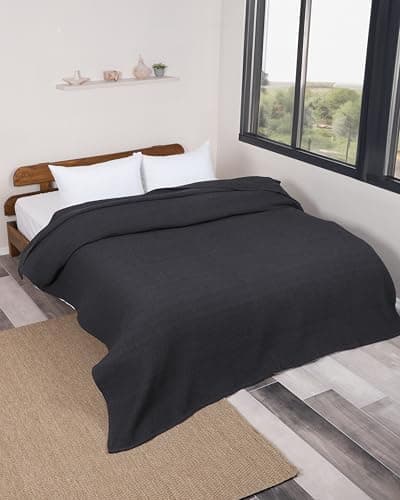 Premium Waffelpique Tagesdecke Grau 160x220cm - Leichte Sommerdecke für Bett und Sofa - 100% Baumwolle