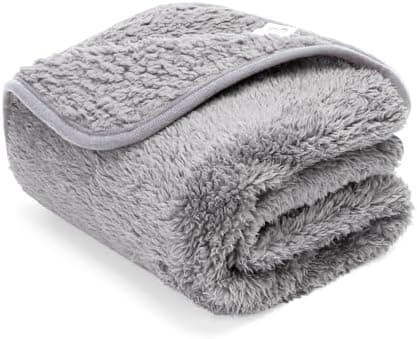Nobleza Weiche Fleecedecke für Hund und Katze, Waschbar, Warm und Komfortabel - Grau 100x80cm  
Nobleza Waschbare Hunded
