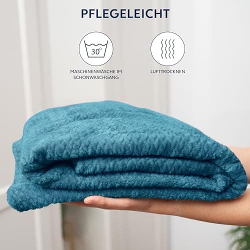 Dreamzie - Flauschig Fleecedecke 100% Polyester - Weicher Haptik - Lila - Kuscheldeko für Sofa und Bett - Großformat 130