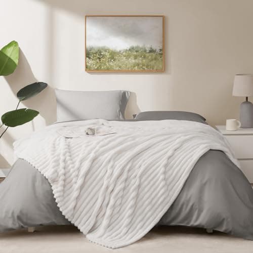 WAVVE Kuscheldecke Flauschig für Zimmer Deko, Sofadecke weicher Fleecedeckenausschnitt, Wohnraum Accessoire 130x150cm Gr
