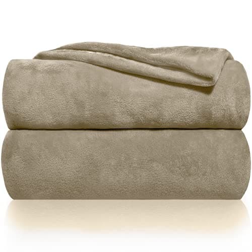 Gräfenstayn® Kuscheldecke flauschig & super weich - hochwertige Fleecedecke als Wohndecke & Tagesdecke - Overlap-Decke f