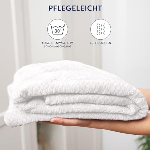 Dreamzie - Flauschig Fleecedecke 100% Polyester - Weicher Haptik - Lila - Kuscheldeko für Sofa und Bett - Großformat 130