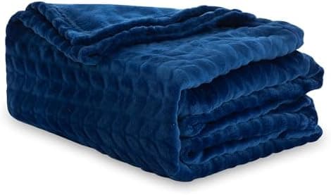 Winthome Kuscheldecke Flauschig Weich für Kinder geeignet, Warme Couchdecke Pflegeleicht, Kuschelige Fleecedecke für all