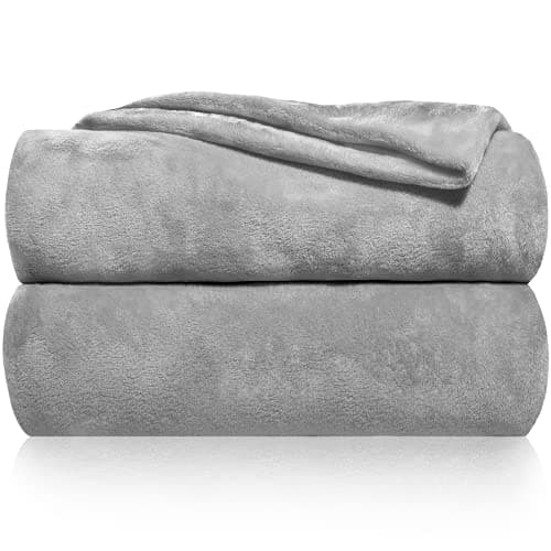 Gräfenstayn® Kuscheldecke flauschig & super weich - hochwertige Fleecedecke als Wohndecke & Tagesdecke - Overlap-Decke f