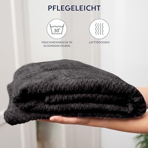 Dreamzie - Flauschig Fleecedecke 100% Polyester - Weicher Haptik - Lila - Kuscheldeko für Sofa und Bett - Großformat 130