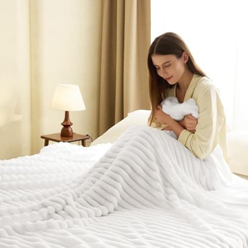 WAVVE Kuscheldecke Flauschig für Zimmer Deko, Sofadecke weicher Fleecedeckenausschnitt, Wohnraum Accessoire 130x150cm Gr