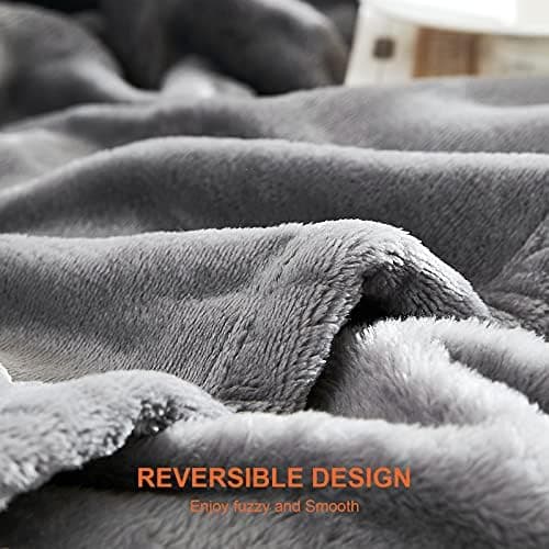 EHEYCIGA Flauschig weiche Kuscheldecke Grau 130x165 für Wohnzimmer und Sofa OEKO-TEX
| EHEYCIGA weiche warme Fleecedeck
