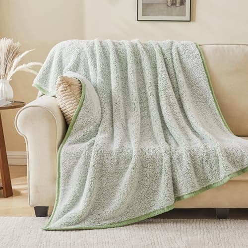 EMME Flauschige Sherpa Kuscheldecke Oeko-Tex 150x200 cm, perfekt für Winterspazieren und Relaxen - doppelseitig weich, l