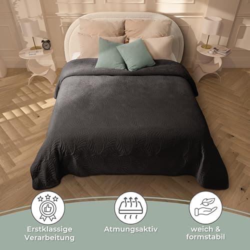 Gräfenstayn Premium Tagesdecke Anthrazit - weich, knitterfrei & pflegeleicht - Nahtlose Steppung & Blatt-Design - Bett &