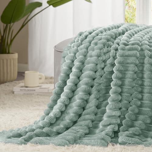 WAVVE Kuscheldecke Flauschig für Zimmer Deko, Sofadecke weicher Fleecedeckenausschnitt, Wohnraum Accessoire 130x150cm Gr