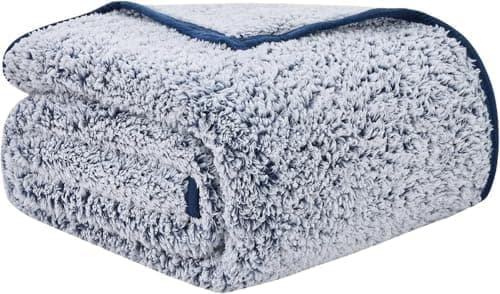 EMME Flauschige Sherpa Kuscheldecke Oeko-Tex 150x200 cm, perfekt für Winterspazieren und Relaxen - doppelseitig weich, l