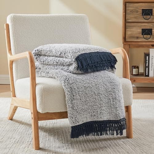 EMME Flauschige Sherpa Kuscheldecke Oeko-Tex 150x200 cm, perfekt für Winterspazieren und Relaxen - doppelseitig weich, l
