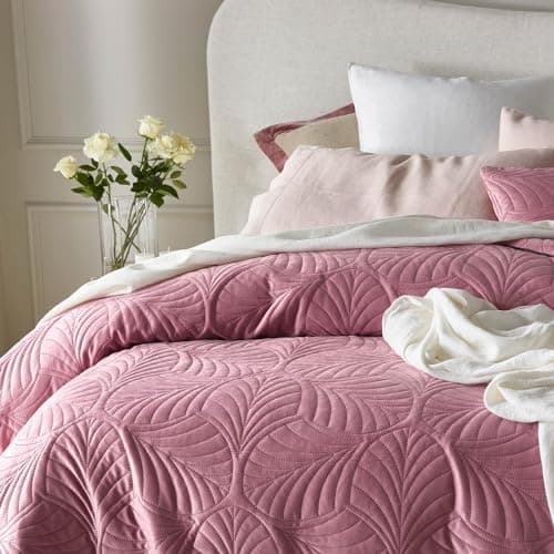 ROOM99 Elegante Tagesdecke Puderrosa, ideal für Bett und Sofa - Vielseitige Steppdecke 170 x 210 cm, OEKO-TEX STANDARDS