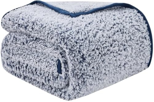 EMME Flauschige Sherpa Kuscheldecke Oeko-Tex 150x200 cm, perfekt für Winterspazieren und Relaxen - doppelseitig weich, l