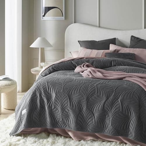 ROOM99 Elegante Tagesdecke Puderrosa, ideal für Bett und Sofa - Vielseitige Steppdecke 170 x 210 cm, OEKO-TEX STANDARDS
