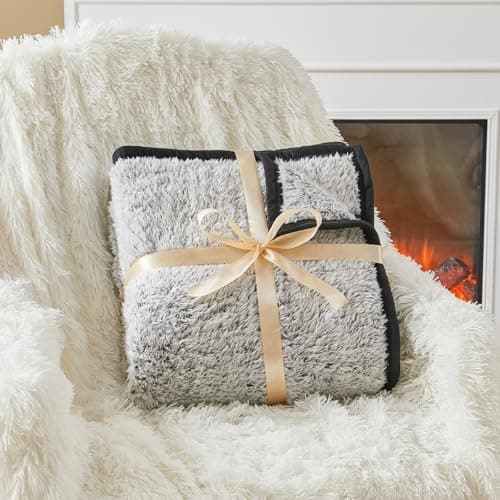 EMME Flauschige Sherpa Kuscheldecke Oeko-Tex 150x200 cm, perfekt für Winterspazieren und Relaxen - doppelseitig weich, l