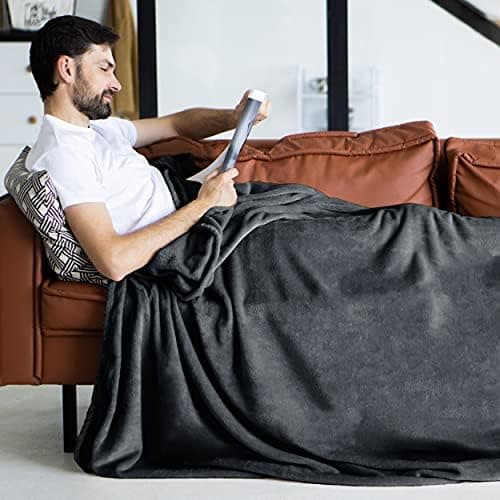Gräfenstayn® Kuscheldecke flauschig & super weich - hochwertige Fleecedecke als Wohndecke & Tagesdecke - Overlap-Decke f