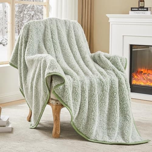 EMME Flauschige Sherpa Kuscheldecke Oeko-Tex 150x200 cm, perfekt für Winterspazieren und Relaxen - doppelseitig weich, l