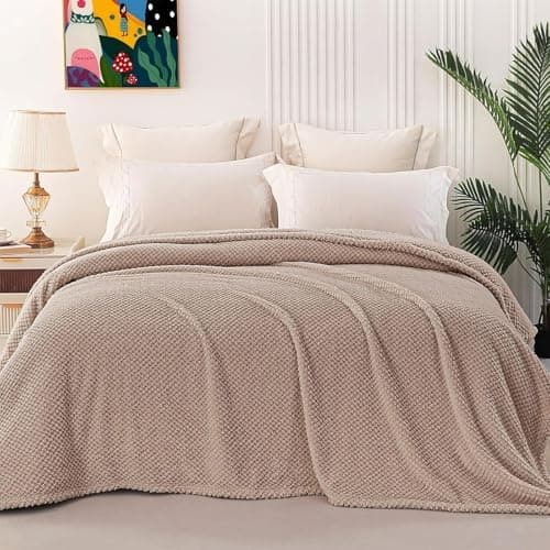 Kuscheldecke Flauschig für Sofa, Couch und Bett, 130 x 160 cm, 3D-Touch-Erlebnis, Khaki
