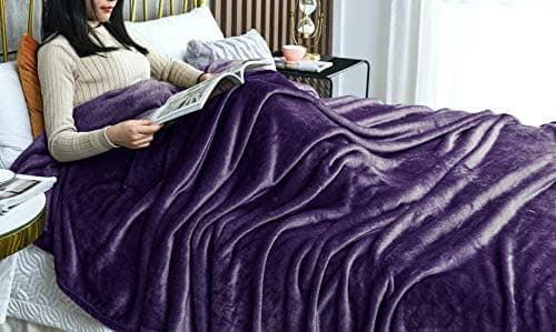 FARFALLAROSSA Oeko-TEX Flauschig Kuscheldecke 130x160 cm - Super Weiche Fleecedecke als Sofaüberwurf - Wohndecke Gelb OE