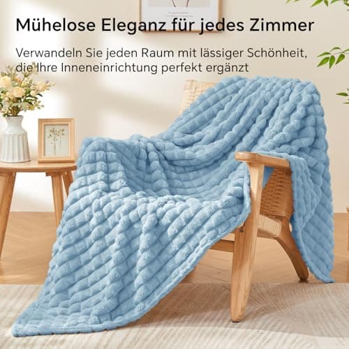BEDELITE Flauschig Kuscheldecke Hellblau 125x150 für Sofa und Wohnzimmer OEKO-TEX STANDARD 100  
BEDELITE Hellblauer Fla
