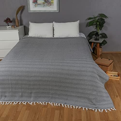 Tuiste Einzelbett Tagesdecke Hellgrau, kuschelige Couchüberwurf, Sommerdecke 150x200 cm  
Tuiste Einzelbett Tagesdecke H