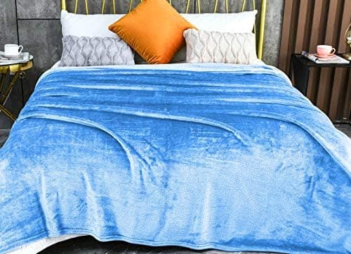 FARFALLAROSSA Oeko-TEX Flauschig Kuscheldecke 130x160 cm - Super Weiche Fleecedecke als Sofaüberwurf - Wohndecke Gelb OE