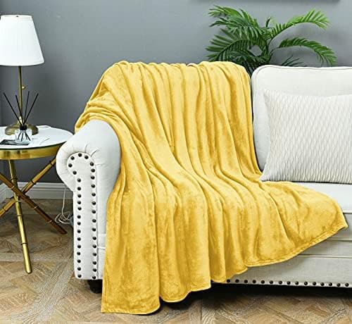 FARFALLAROSSA Oeko-TEX Flauschig Kuscheldecke 130x160 cm - Super Weiche Fleecedecke als Sofaüberwurf - Wohndecke Gelb OE