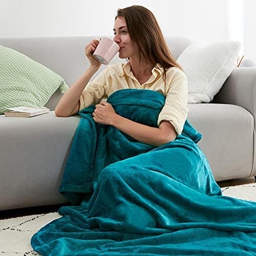 EHEYCIGA Flauschig weiche Kuscheldecke Grau 130x165 für Wohnzimmer und Sofa OEKO-TEX
| EHEYCIGA weiche warme Fleecedeck