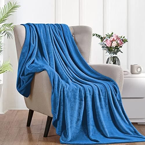 FARFALLAROSSA Oeko-TEX Flauschig Kuscheldecke 130x160 cm - Super Weiche Fleecedecke als Sofaüberwurf - Wohndecke Gelb OE