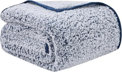 EMME Flauschige Sherpa Kuscheldecke Oeko-Tex 150x200 cm, perfekt für Winterspazieren und Relaxen - doppelseitig weich, l