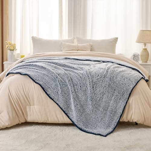 EMME Flauschige Sherpa Kuscheldecke Oeko-Tex 150x200 cm, perfekt für Winterspazieren und Relaxen - doppelseitig weich, l