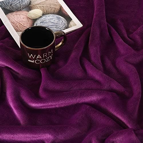 TASTHROW Weiche Fleecedecke für Wohnzimmer, Soft und Warm Tagesdecke, perfekt für Familie und Gäste (Rosa, 130x180cm)