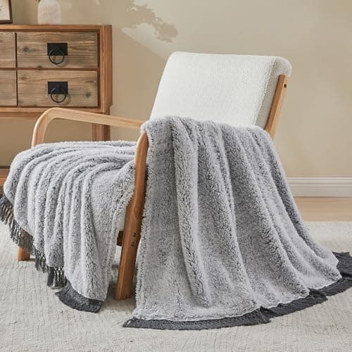 EMME Flauschige Sherpa Kuscheldecke Oeko-Tex 150x200 cm, perfekt für Winterspazieren und Relaxen - doppelseitig weich, l