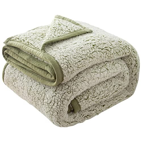EMME Flauschige Sherpa Kuscheldecke Oeko-Tex 150x200 cm, perfekt für Winterspazieren und Relaxen - doppelseitig weich, l