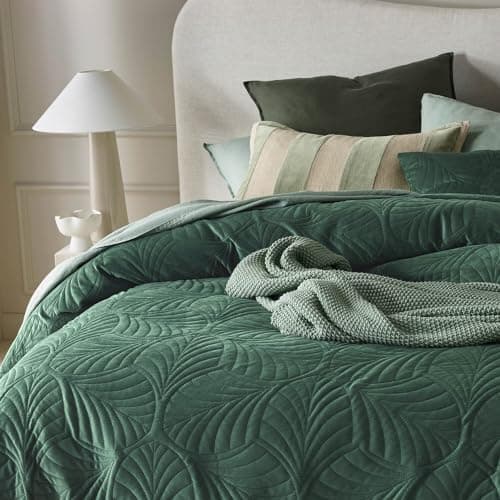 ROOM99 Elegante Tagesdecke Puderrosa, ideal für Bett und Sofa - Vielseitige Steppdecke 170 x 210 cm, OEKO-TEX STANDARDS