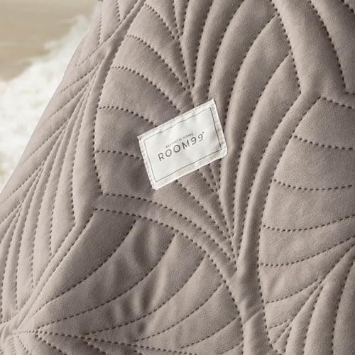 ROOM99 Elegante Tagesdecke Puderrosa, ideal für Bett und Sofa - Vielseitige Steppdecke 170 x 210 cm, OEKO-TEX STANDARDS
