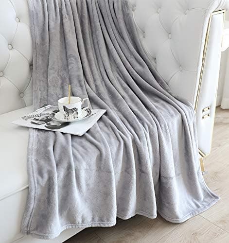 TASTHROW Weiche Fleecedecke für Wohnzimmer, Soft und Warm Tagesdecke, perfekt für Familie und Gäste (Rosa, 130x180cm)