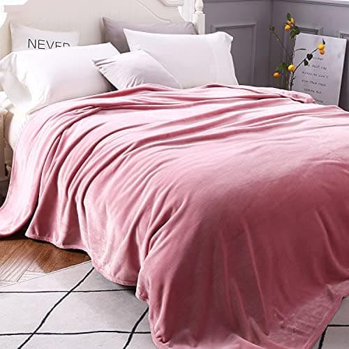 TASTHROW Weiche Fleecedecke für Wohnzimmer, Soft und Warm Tagesdecke, perfekt für Familie und Gäste (Rosa, 130x180cm)