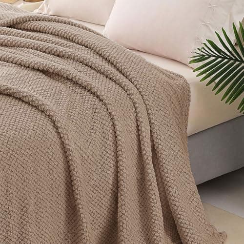 Kuscheldecke Flauschig für Sofa, Couch und Bett, 130 x 160 cm, 3D-Touch-Erlebnis, Khaki