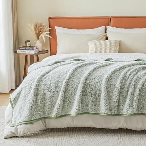 EMME Flauschige Sherpa Kuscheldecke Oeko-Tex 150x200 cm, perfekt für Winterspazieren und Relaxen - doppelseitig weich, l